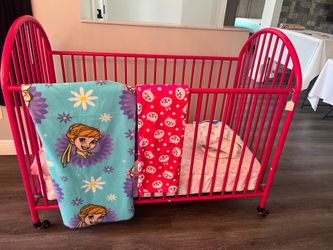 The baby crib