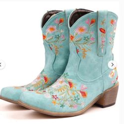Light Blue Flower Embroidered  Chunky Heel Snipped Tow Ankle Boots Size 10