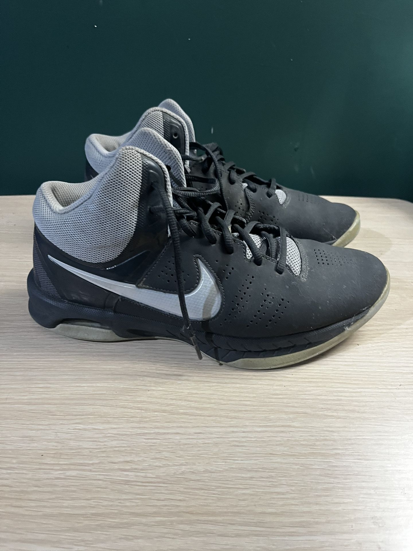 Nike Visi Pro 6 Basketball Shoes