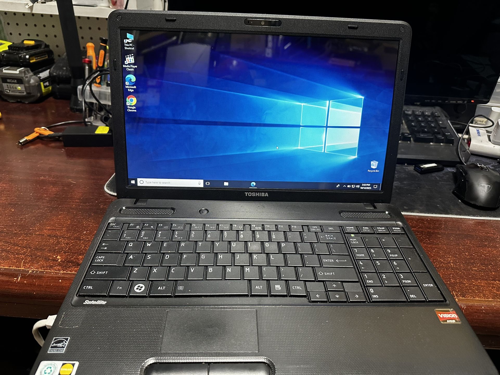 Toshiba Laptop 15.6” 