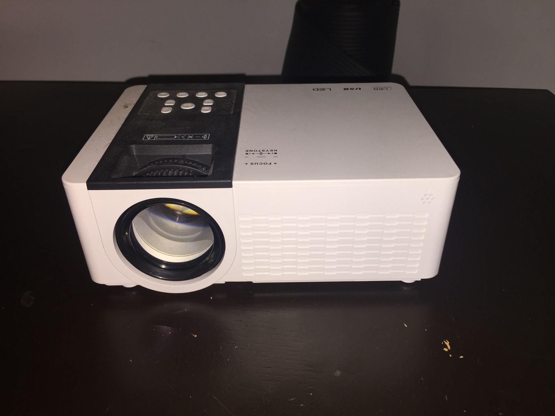 portable projector 