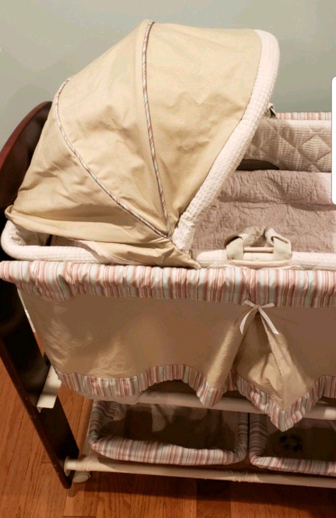 Contours Classique 3 in 1 Bassinet / Changing Table