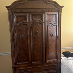 Thomasville Armoire 