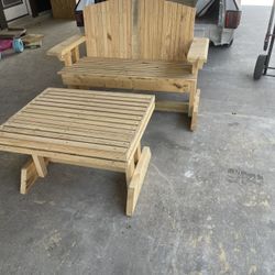 Bench Seat And Coffee Table 
