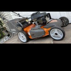 Husqvarna Self Propelled Lawnmower New. Bag Grass Catcher Lawn  Care