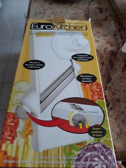 Euro Kitchen professional chef's slicer and shredder
