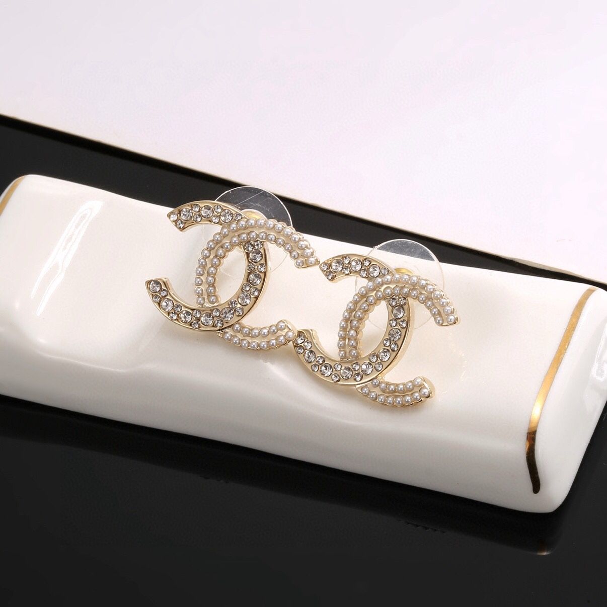 The exquisite appearance is like the exquisite us, a must-have item for ...