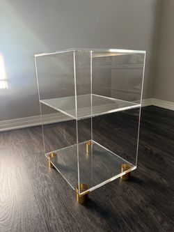 Willa Arlo Interiors Manns Acrylic End Table – Clear & Gold