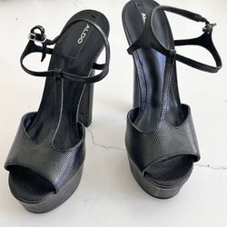 ALDO Black Platform High Heel Sze 5.5