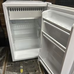 Mini fridge