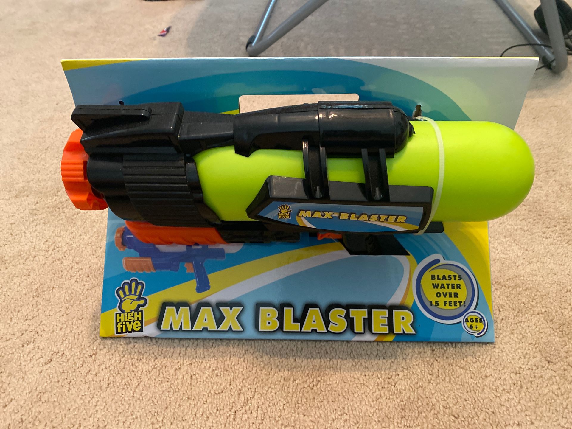 Brand new water gun