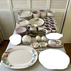 Vintage Pfaltzgraff Cape May Dinnerware Set 70+ Pieces Plates Bowls Mugs Platters
