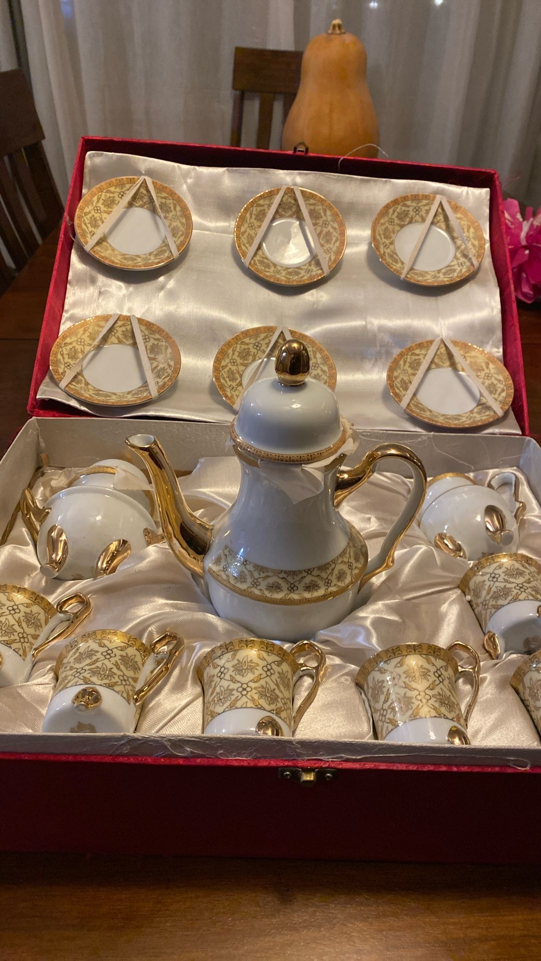 Vintage Tea Set; Brand New, Never Used 