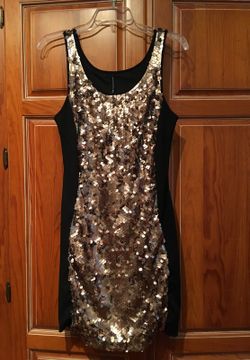 Gold and black dress - Small