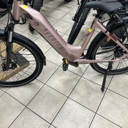AVENTON LEVEL-2 E-bike