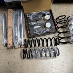 ReadyLift 69-6828 2.5" Coil Spring w/Teraflex 9550 Shocks 18 to 25 Jeep JL Wrangler