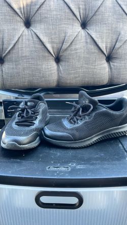 Women’s work safe shoes size 10