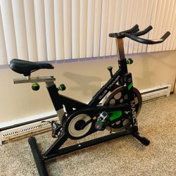 "Exercise Bike in Great Condition - Perfect for Home Workouts!"