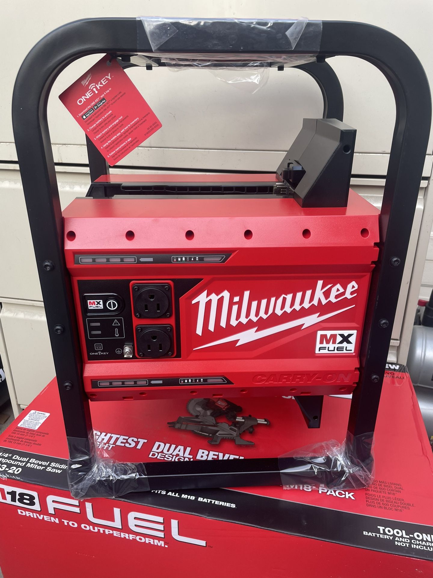Milwaukee MX FUEL 3600-Watt/1800-Watt Lithium-Ion Battery Powered Push Start Portable Power Station Battery Generator