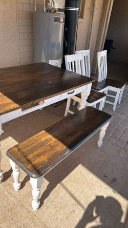 Kitchen table