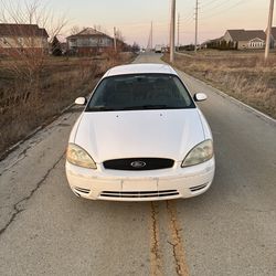 2004 Ford Taurus (parts)