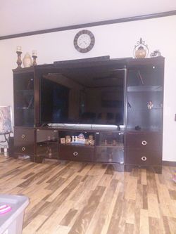 Muebre para tele grande y sillón de 3 recrinabre manual en perfectas condiciones los 2