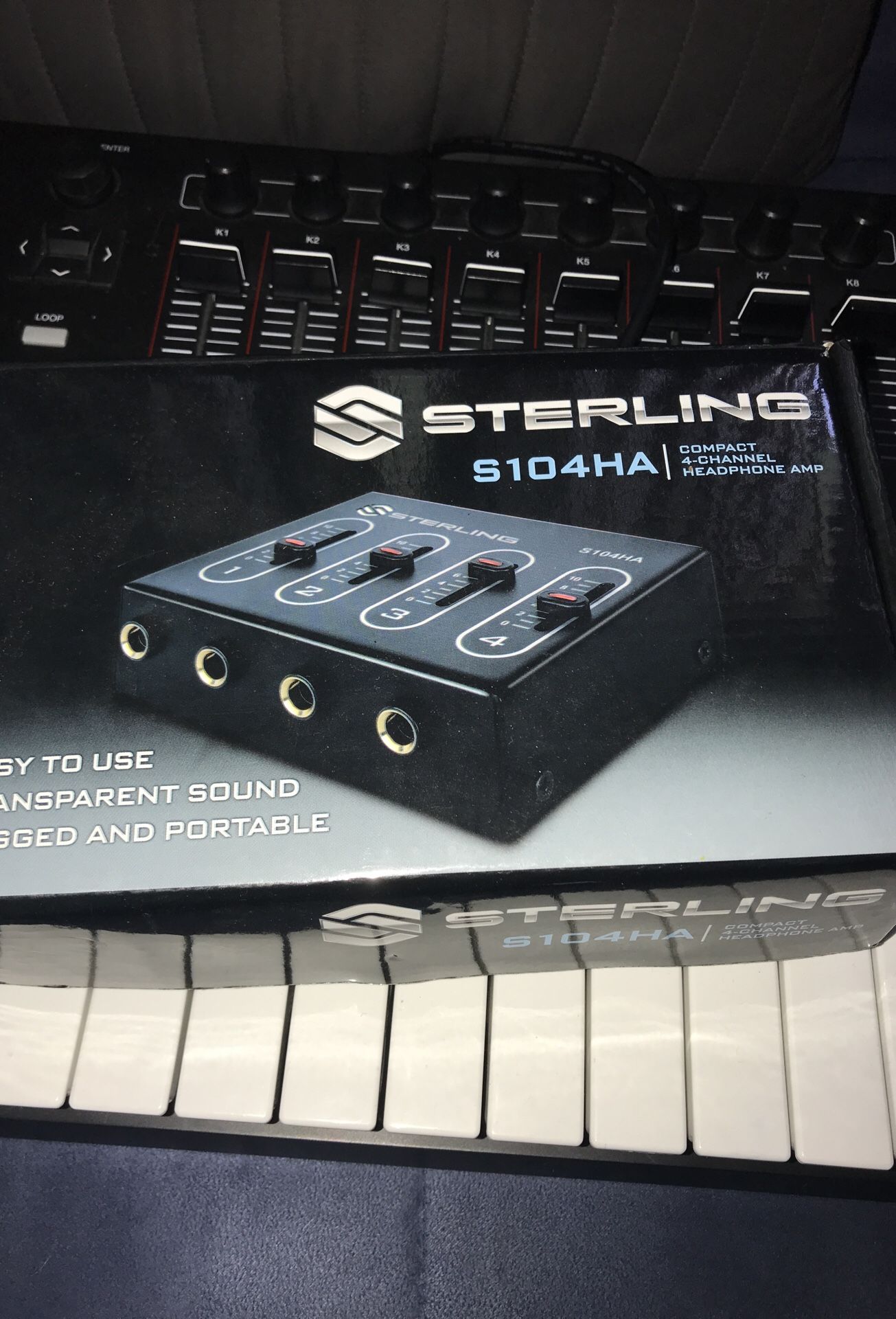 Sterling s104HA Compact channel headphone Amp