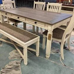 Bolanburg Two-tone Rectangular Dining Set