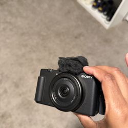Sony ZV-1F Vlogging Camera