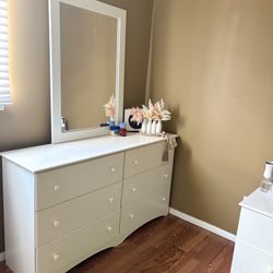 Queen Bedroom Set Without Mattress 