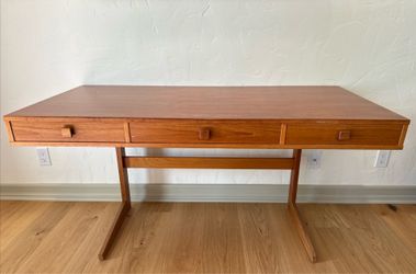Vintage Danish Mid-Century Modern Cantilever Desk Georg Petersens Dk6760 RIBE