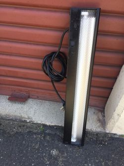 Lamp 2ft 1/2 long