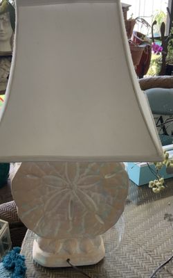 Sanddollar Lamp With Shade