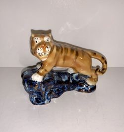 Vtg 4.4" China Yixing Zisha Pottery Glaze Feng Shui Wealth Lucky Tiger Statue