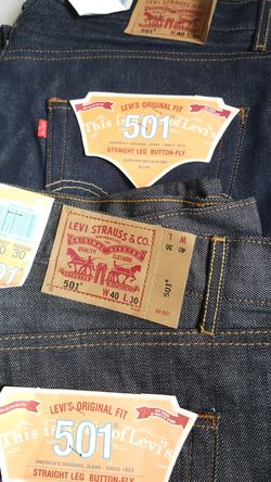 2 pair of 501's size 40 waist in 30L 2 for 80$