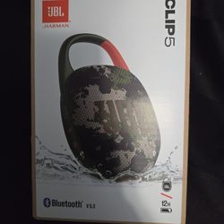JBL Clip 5