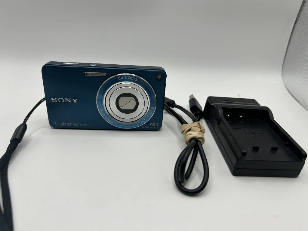Sony Cybershot 14.1 Mp Digital Camera