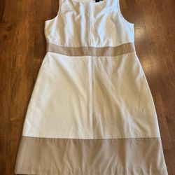 Women’s White House, black market dress shipping available