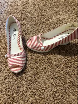 Shoe