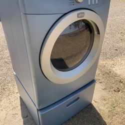 Dryer With Pedestal 