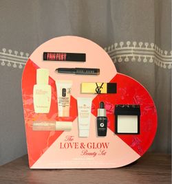 The Love and Glow Beauty Set - Seasonal Macy’s Exclusive