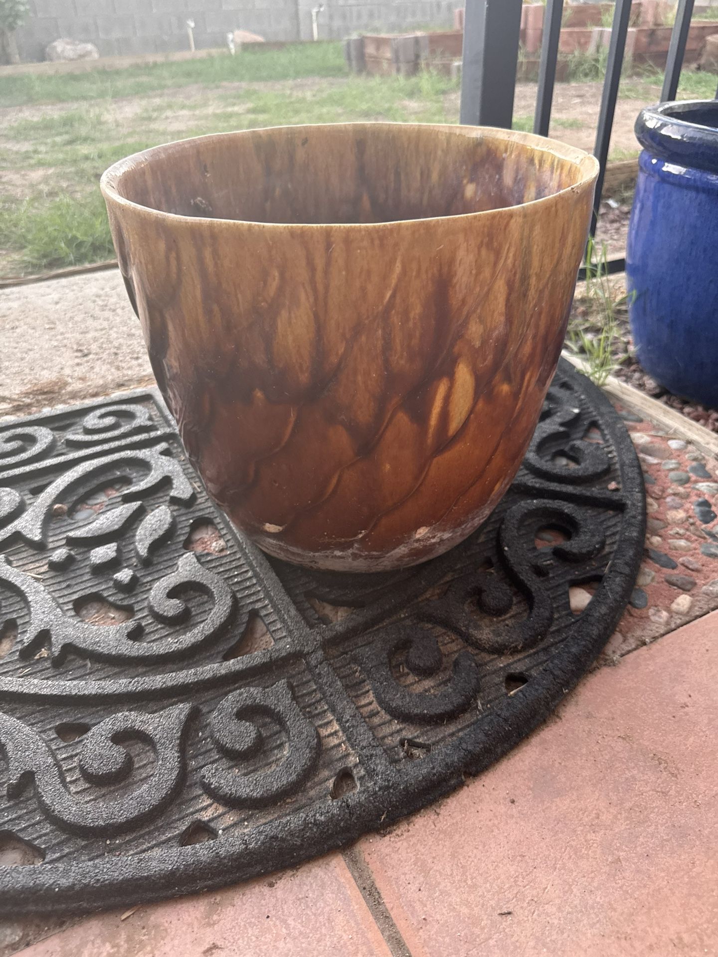 Small Ceramic Planter Pot (with a crack)