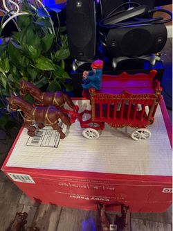 VINTAGE CAST IRON CIRCUS HORSES AND BEAR