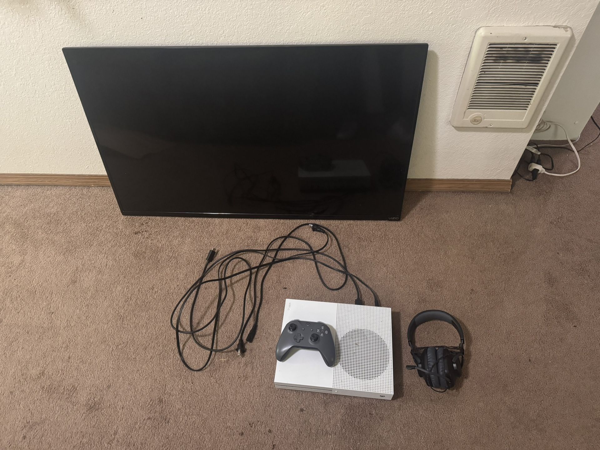 Xbox One S / Vizio Tv