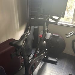 Gen 1 Peloton Bike