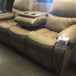 Reclining Sofa & Loveseat 