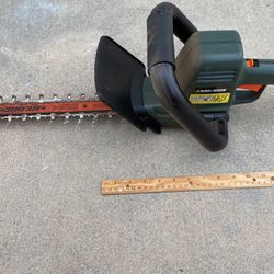 Black & Decker 18 Hedge Trimmer Corded - household items - by