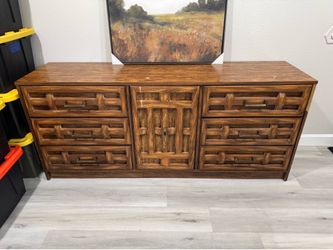 Vintage Solid Wood 6-Drawer Dresser / Credenza