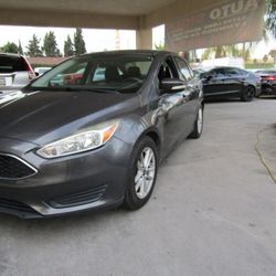 2015 Ford Focus SE Sedan
