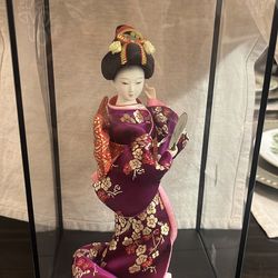 Geisha Figurine (for display only)